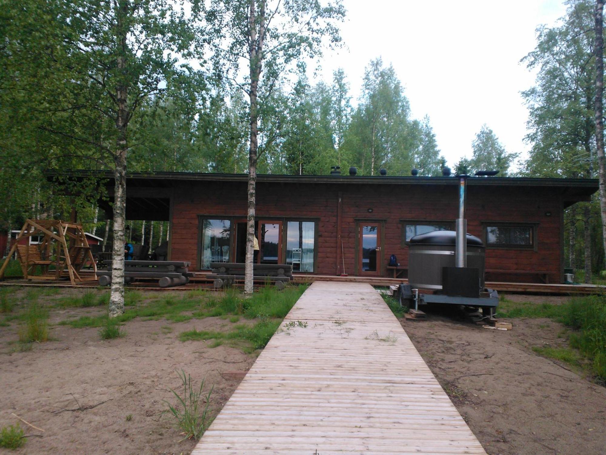 Maekelaen Lomatuvat Bed And Breakfast Korkeakoski  المظهر الخارجي الصورة
