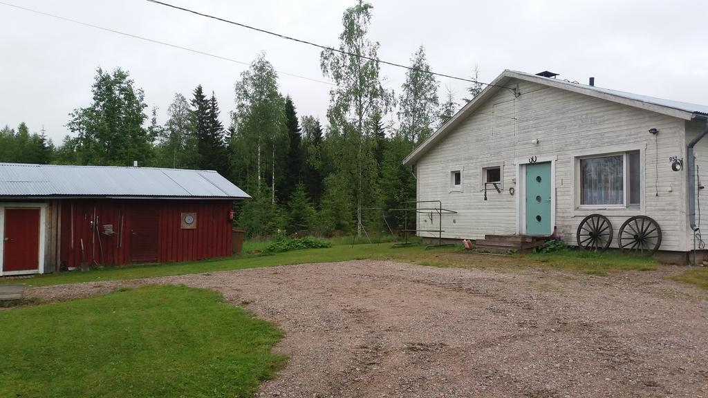 Maekelaen Lomatuvat Bed And Breakfast Korkeakoski  المظهر الخارجي الصورة